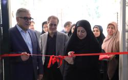 نمایشگاه صنایع دستی استان قزوین در مرکز آموزش زبان فارسی دانشگاه افتتاح شد