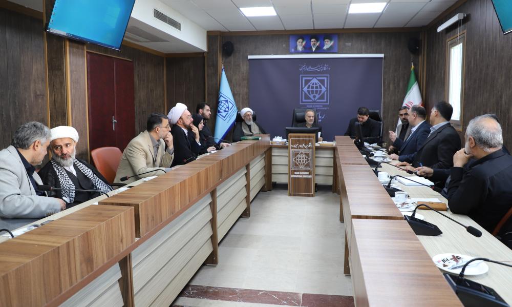 نشست ستاد استانی اربعین دانشگاهیان استان قزوین برگزار شد